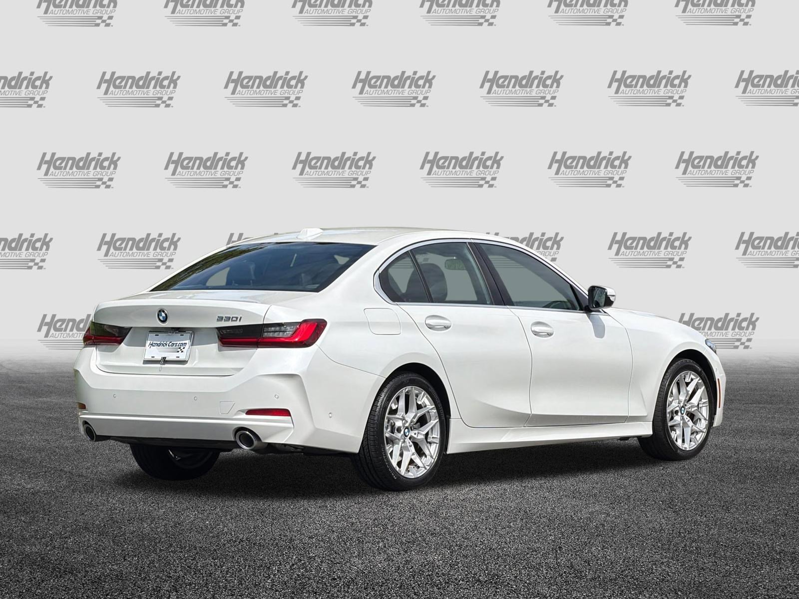 Certified 2025 BMW 330i Sedan image 5
