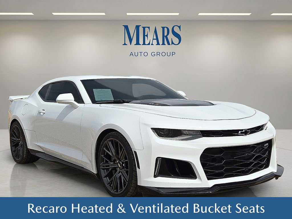 Used 2018 Chevrolet Camaro ZL1 image 8