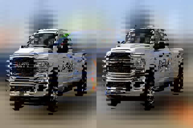 Used 2024 RAM 3500 Tradesman w/ Chrome Appearance Group image 3