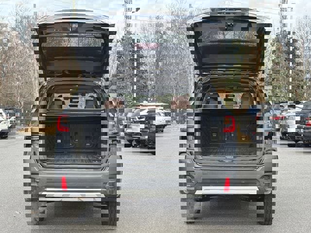 Used 2021 Subaru Outback Touring w/ Popular Package #2 image 15