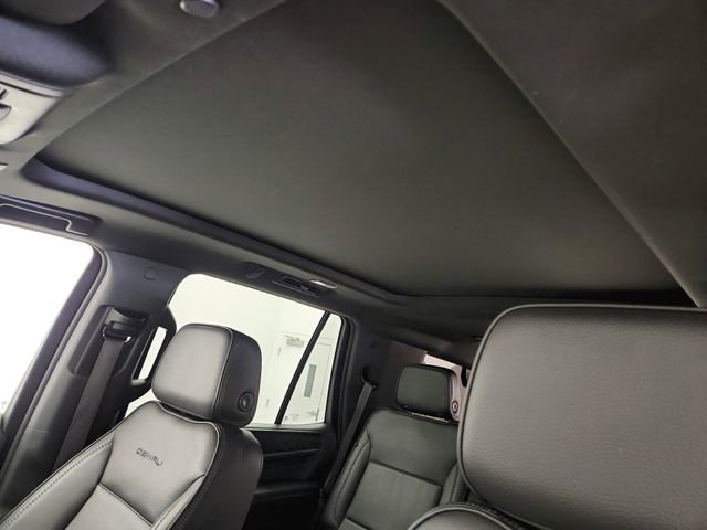 Used 2023 GMC Yukon Denali w/ Max Trailering Package image 19