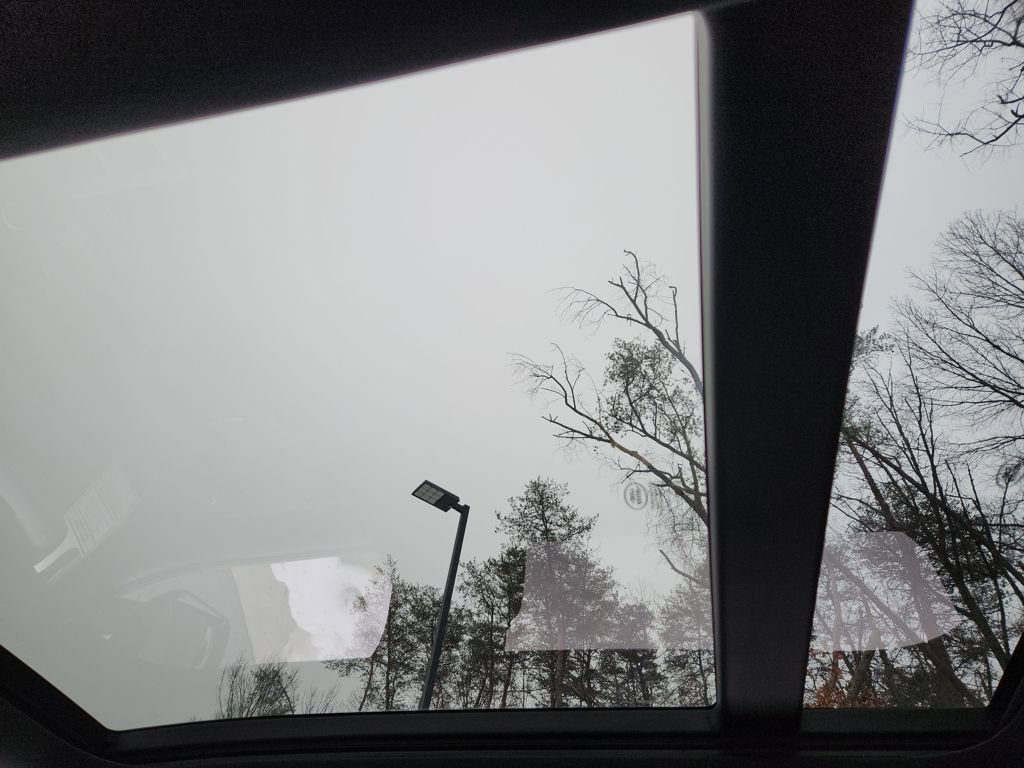 New 2026 Land Rover Defender 130 X-Dynamic SE image 25