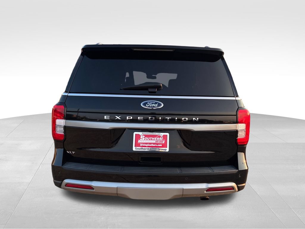 Used 2024 Ford Expedition XLT AWD/4WD image 4