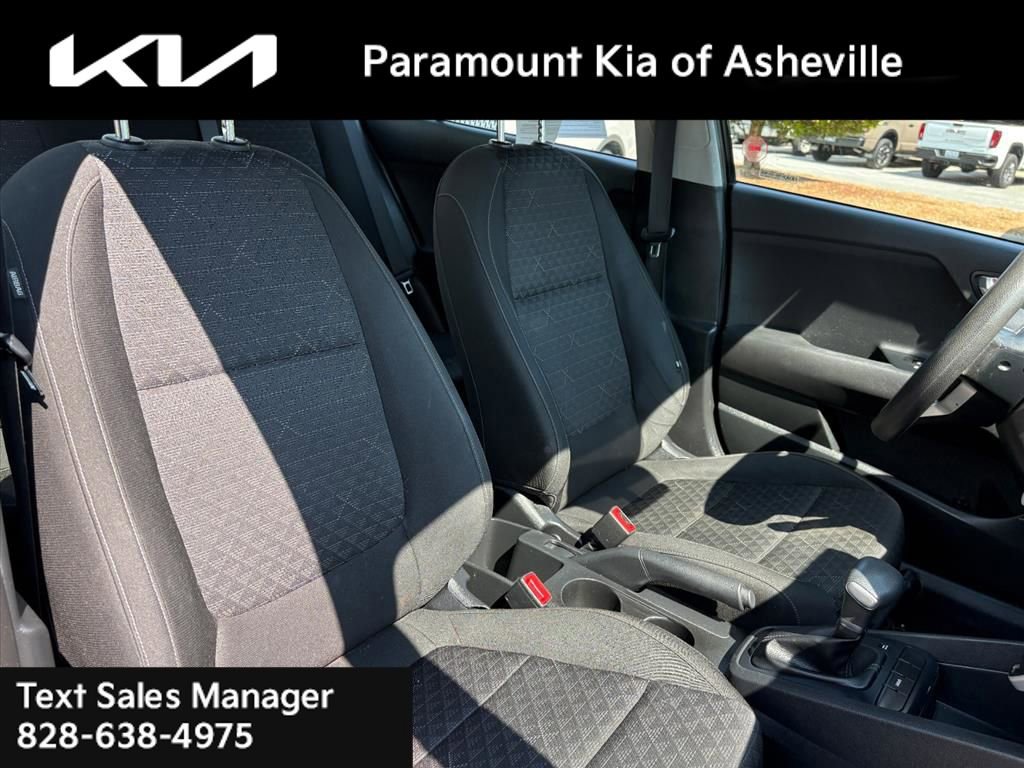 Used 2021 Kia Rio LX FWD image 16
