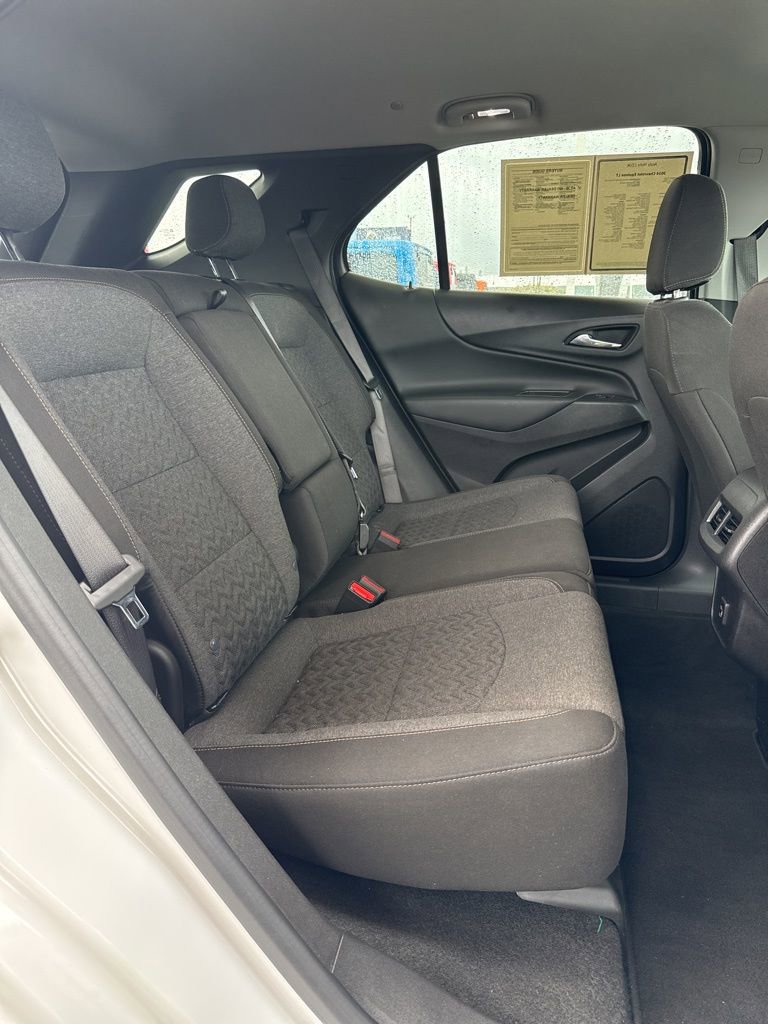Used 2024 Chevrolet Equinox LT image 24