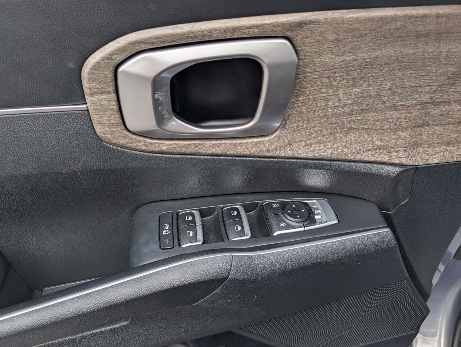 Used 2023 Kia Sorento X-Line EX image 30