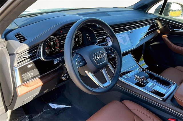 New 2025 Audi Q7 3.0T Prestige image 6