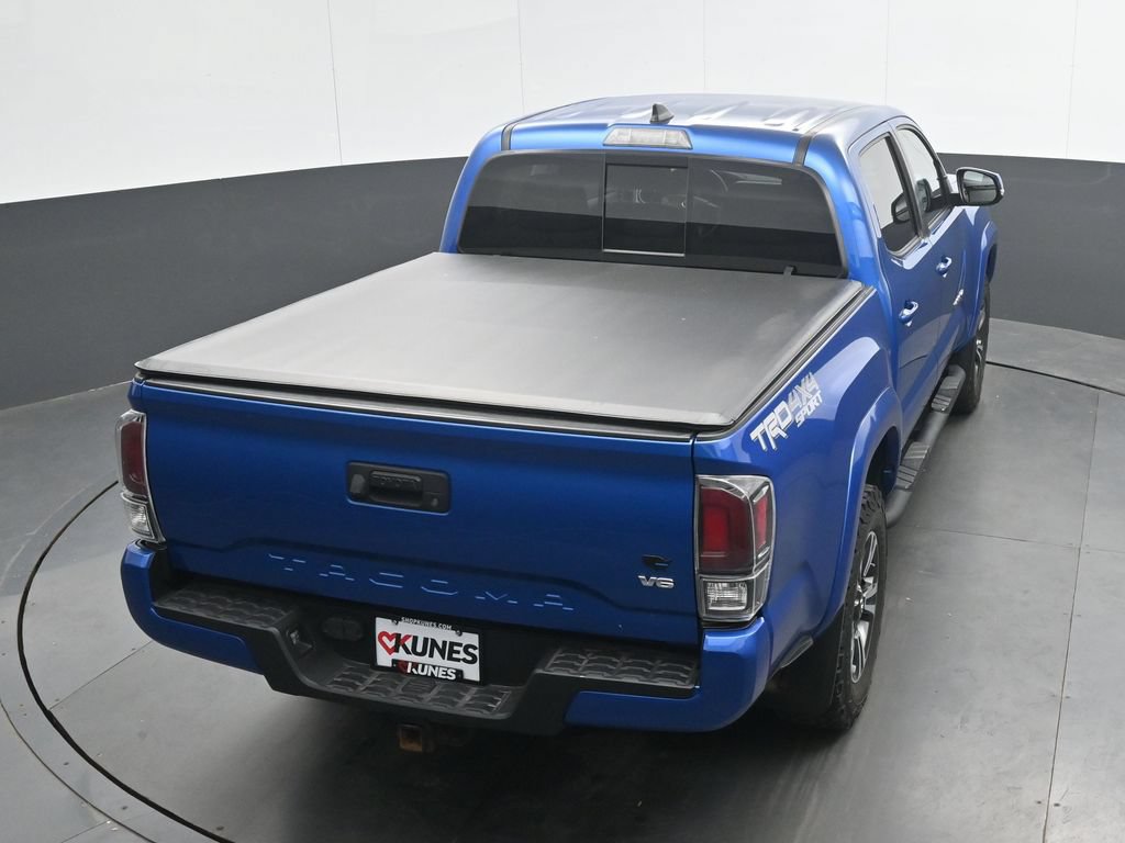 Used 2018 Toyota Tacoma TRD Sport AWD/4WD image 30