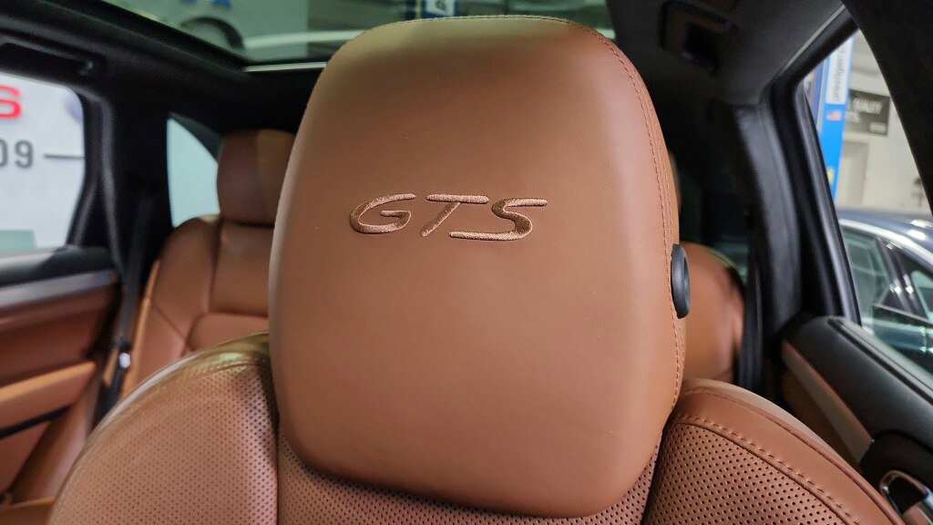 Used 2017 Porsche Cayenne GTS image 23