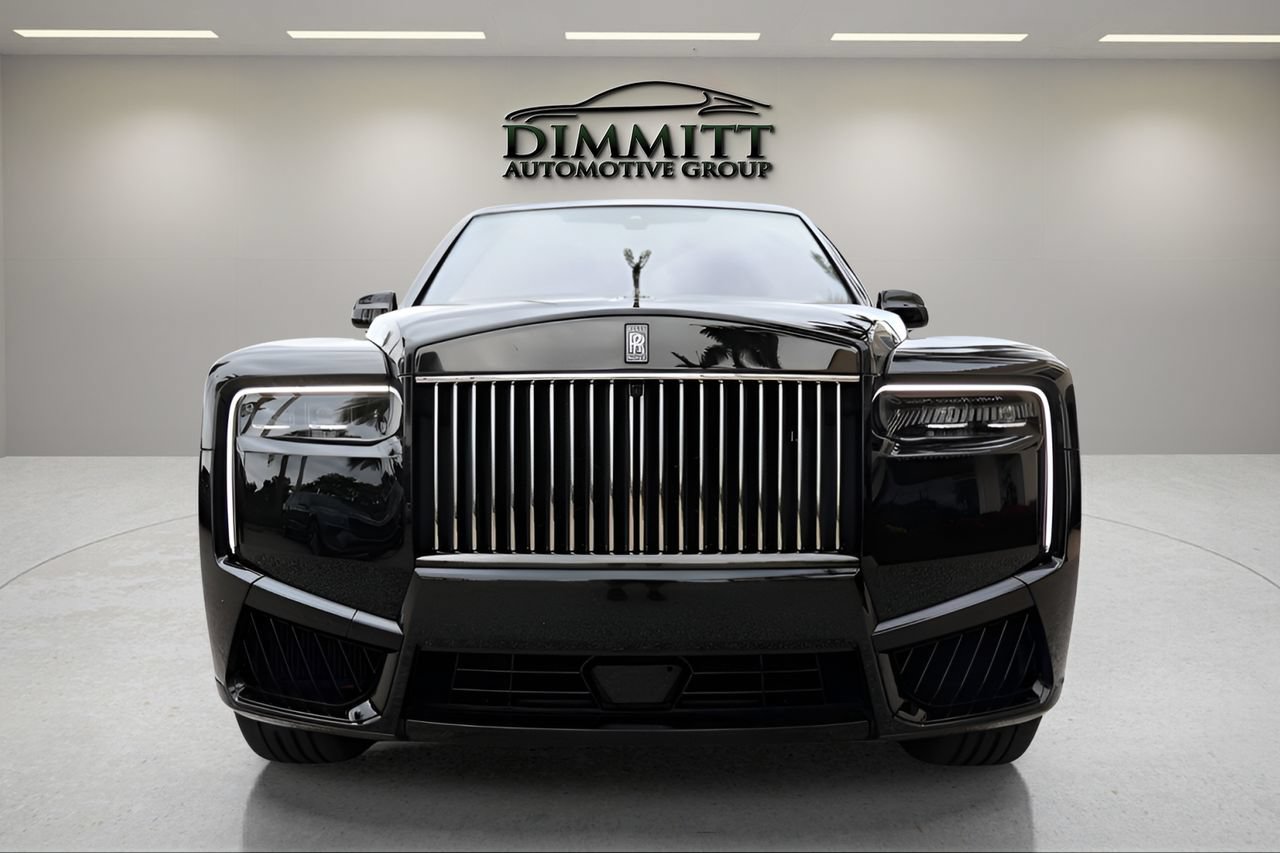 Certified 2026 Rolls-Royce Cullinan Black Badge AWD/4WD image 11