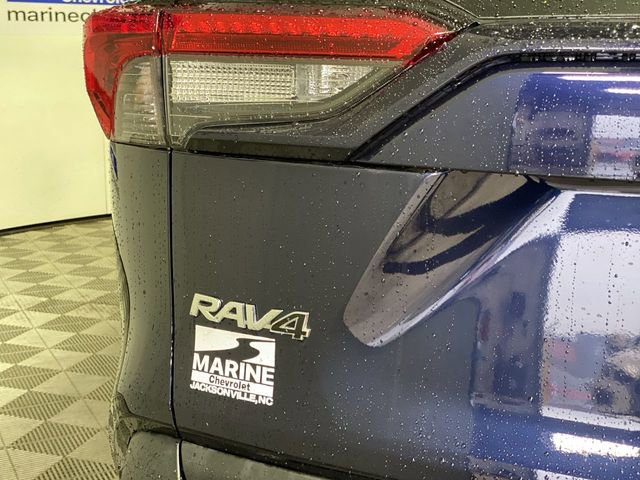 Used 2022 Toyota RAV4 XLE Premium image 38