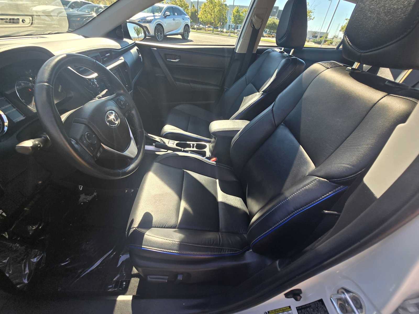 Used 2019 Toyota Corolla XSE FWD image 21
