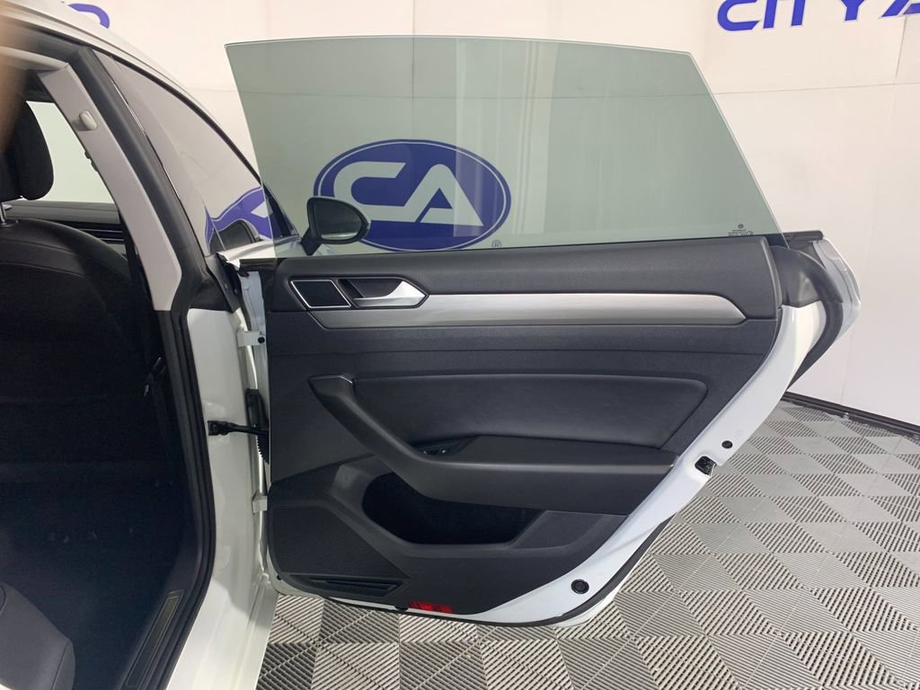 Used 2020 Volkswagen Arteon SE FWD image 35