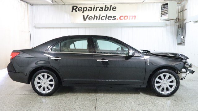 Used 2012 Lincoln MKZ FWD image 4