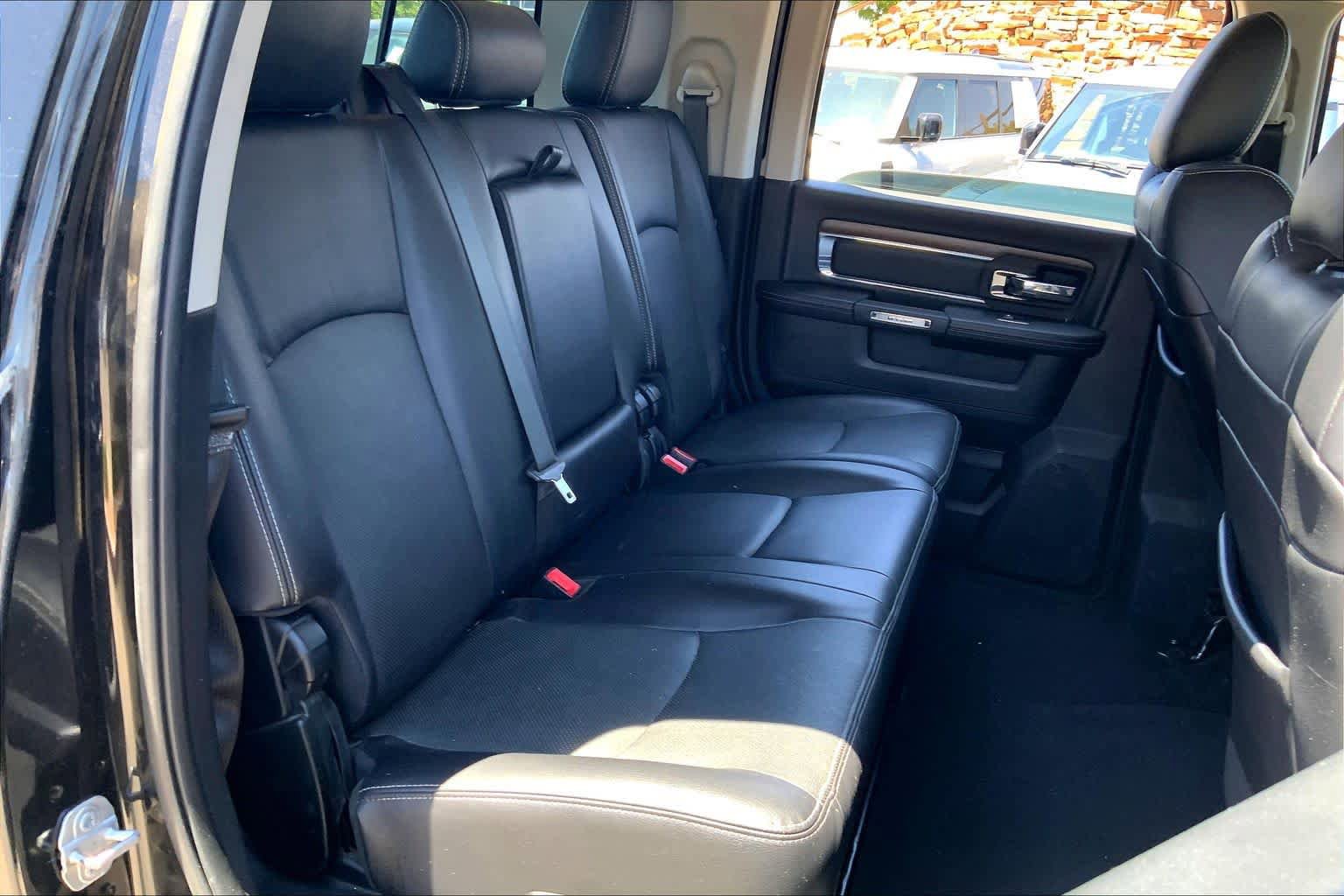 Used 2017 RAM 3500 Laramie AWD/4WD image 19