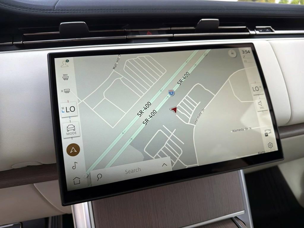 New 2026 Land Rover Range Rover SE image 20