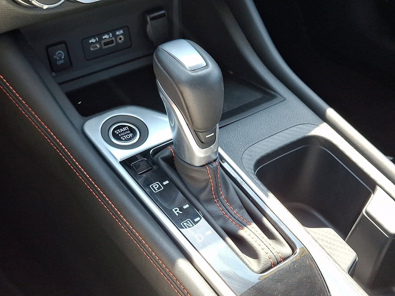 Certified 2025 Nissan Sentra SR w/ SR Premium Package FWD image 17