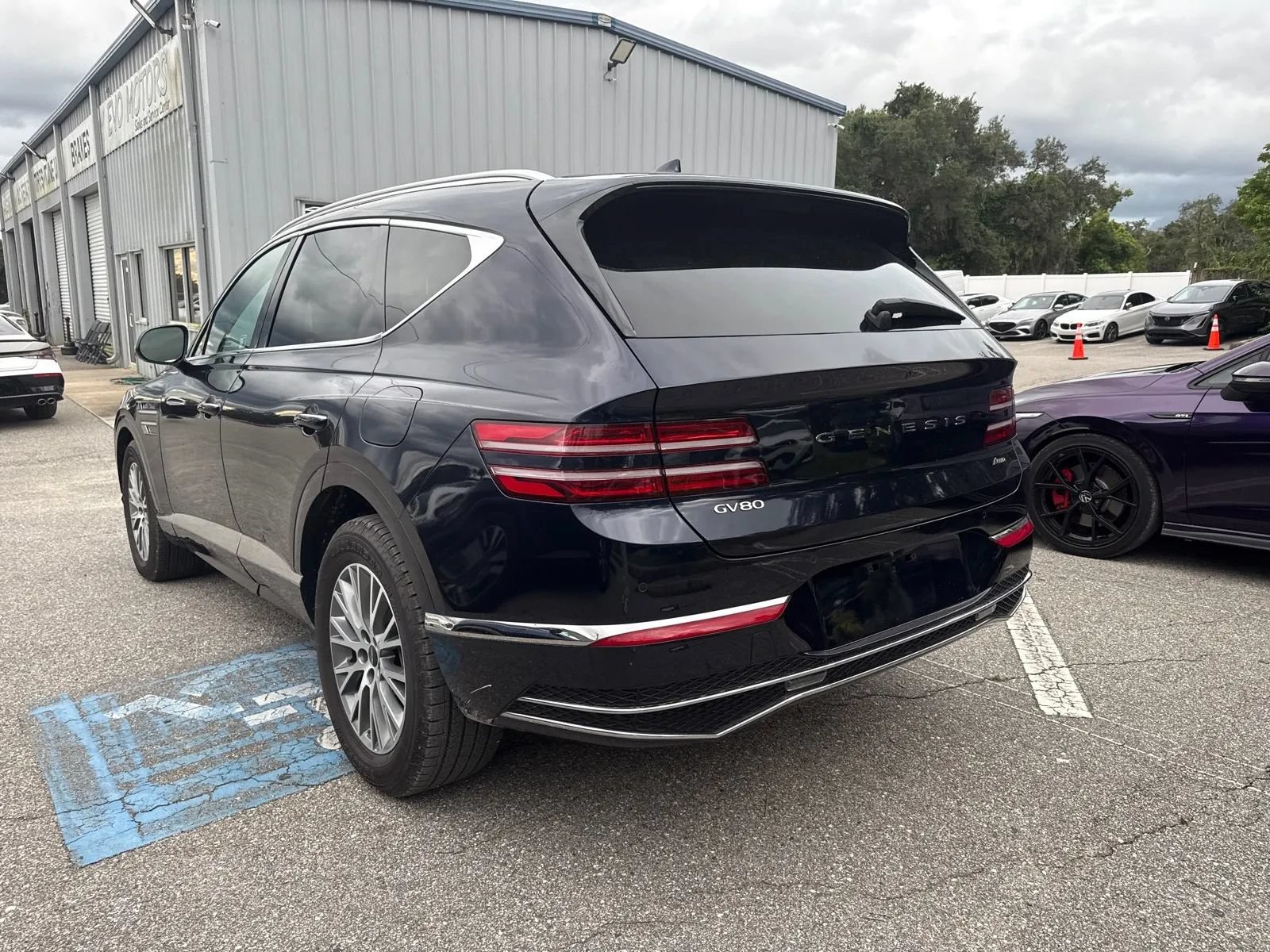Used 2025 Genesis GV80 2.5T Standard AWD/4WD image 11