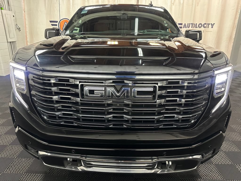 Used 2023 GMC Sierra 1500 Denali Ultimate AWD/4WD image 3