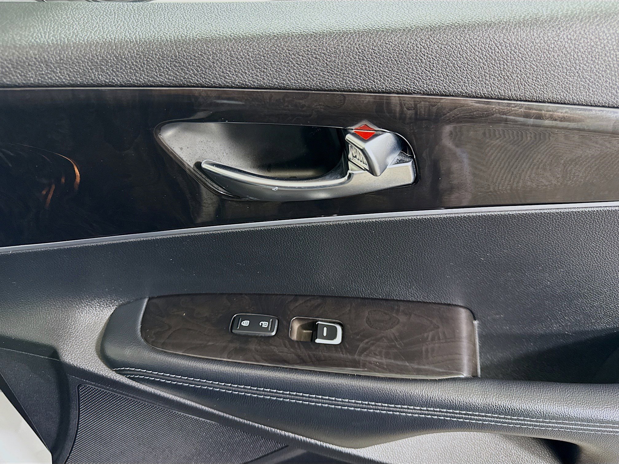 Used 2017 Kia Sorento LX w/ LX V6 Convenience Package image 30