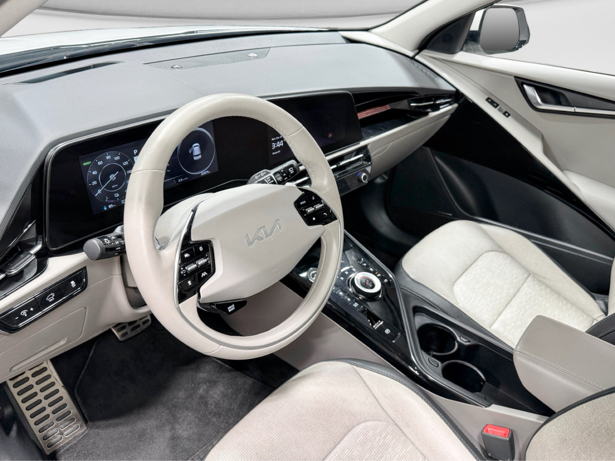 Used 2023 Kia Niro Wave w/ Wave Preserve Package FWD image 18