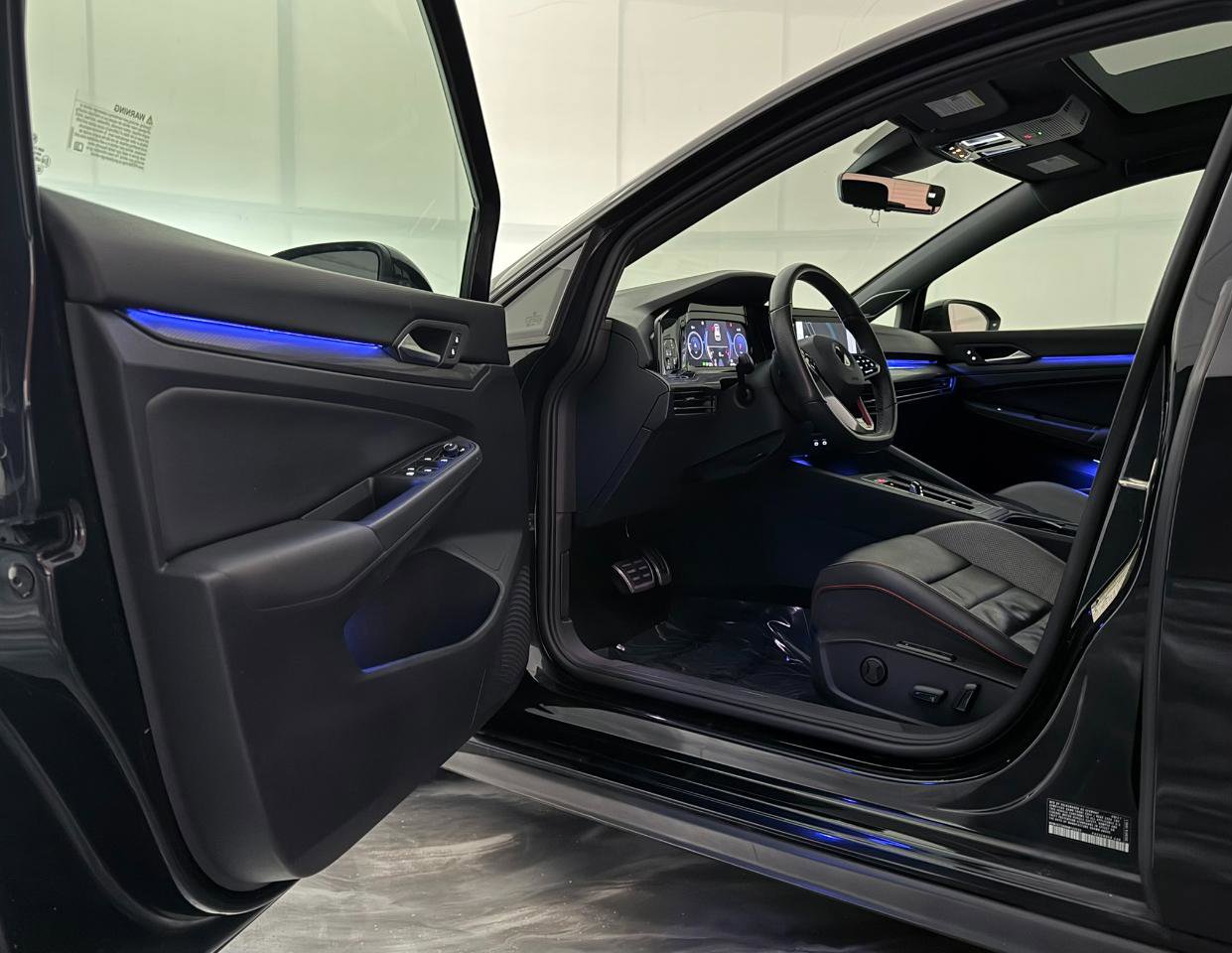 Used 2022 Volkswagen GTI SE w/ SE Leather Package FWD image 17