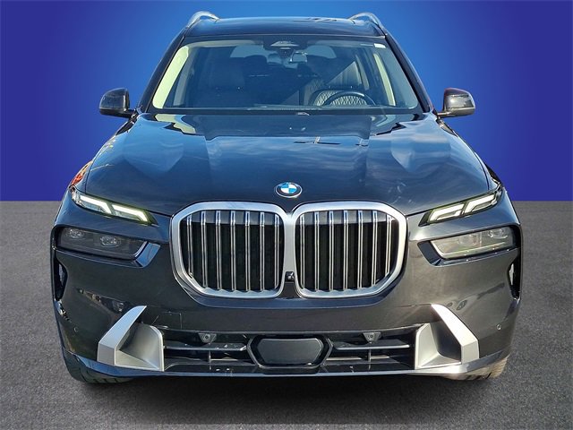 Used 2023 BMW X7 xDrive40i image 2