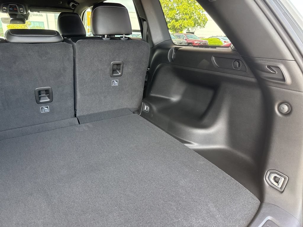 New 2025 Jeep Grand Cherokee Altitude AWD/4WD image 27