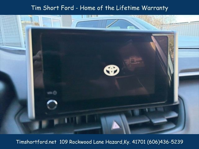 Used 2025 Toyota RAV4 XLE w/ Convenience Package image 13