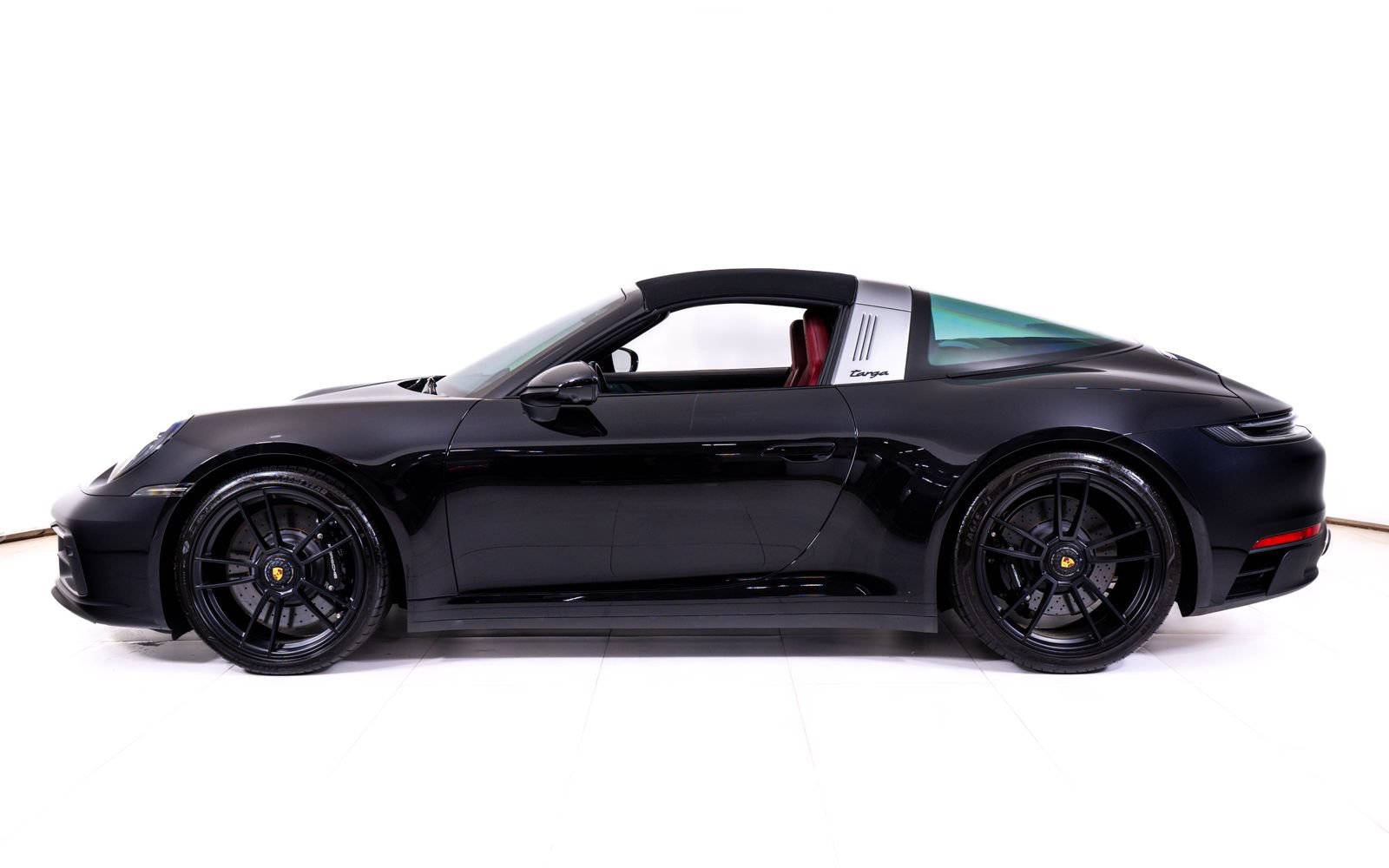 Used 2022 Porsche 911 Targa 4 GTS w/ Premium Package AWD/4WD image 2