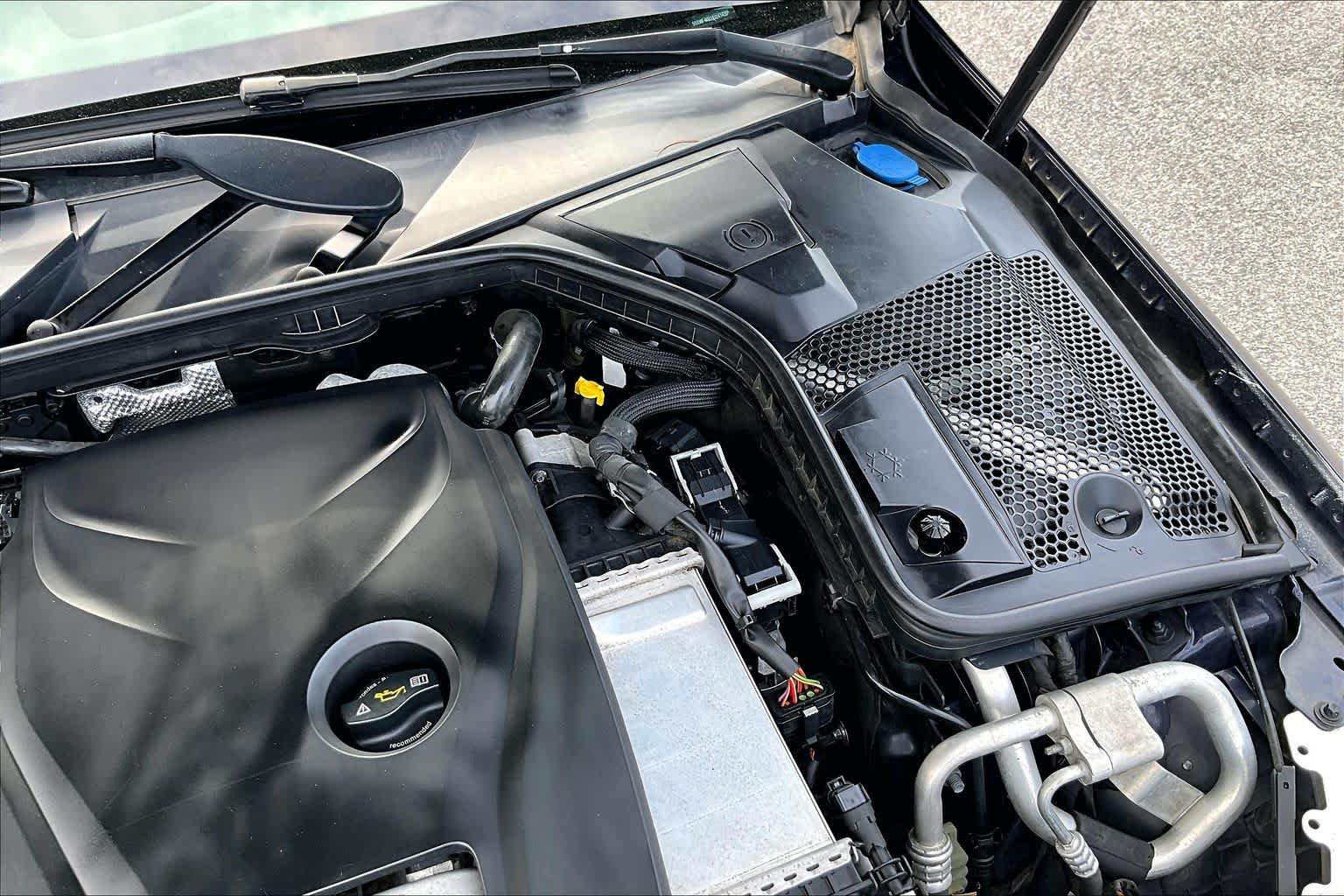 Used 2018 Mercedes-Benz C 300 4MATIC Sedan image 33