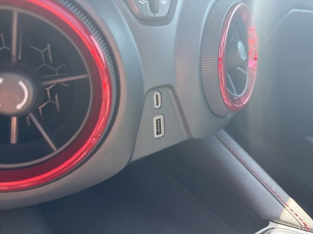 Used 2022 Chevrolet Blazer RS w/ Enhanced Convenience Package AWD/4WD image 39