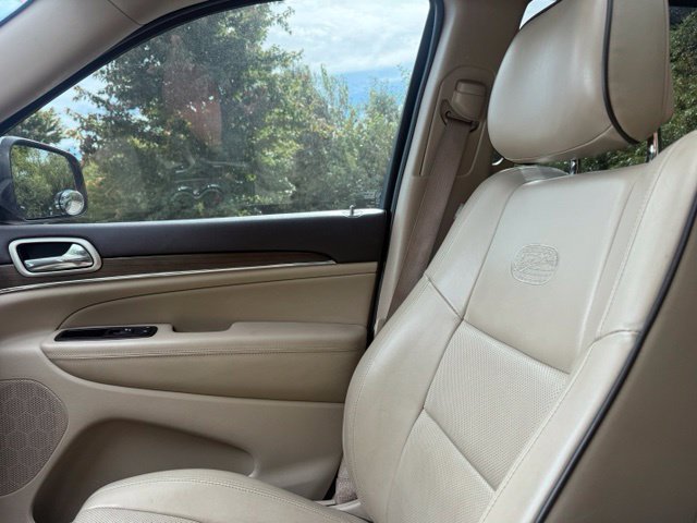 Used 2016 Jeep Grand Cherokee Overland AWD/4WD image 29