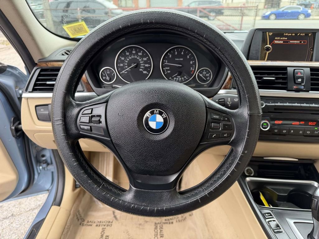 Used 2014 BMW 320i xDrive Sedan AWD/4WD image 28