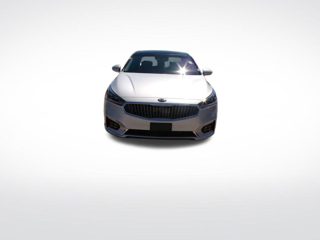 Used 2017 Kia Cadenza Limited FWD image 10