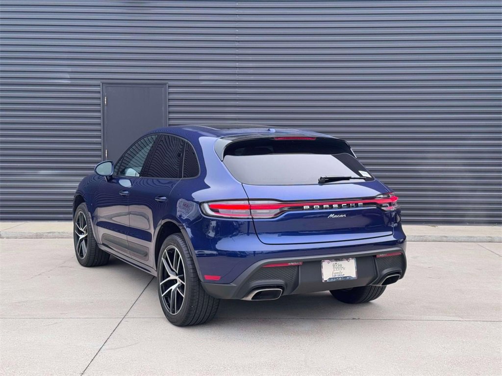 Used 2025 Porsche Macan Turbo image 3