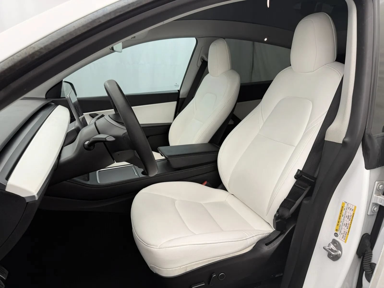 Used 2021 Tesla Model Y Long Range AWD/4WD image 9