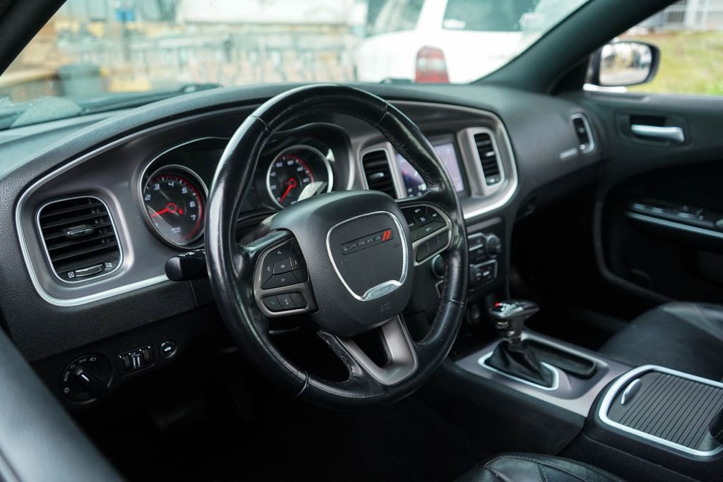 Used 2021 Dodge Charger SXT w/ Leather Interior Group image 7