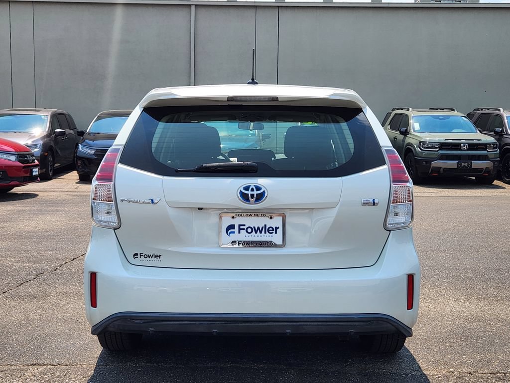 Used 2016 Toyota Prius V Three FWD image 6