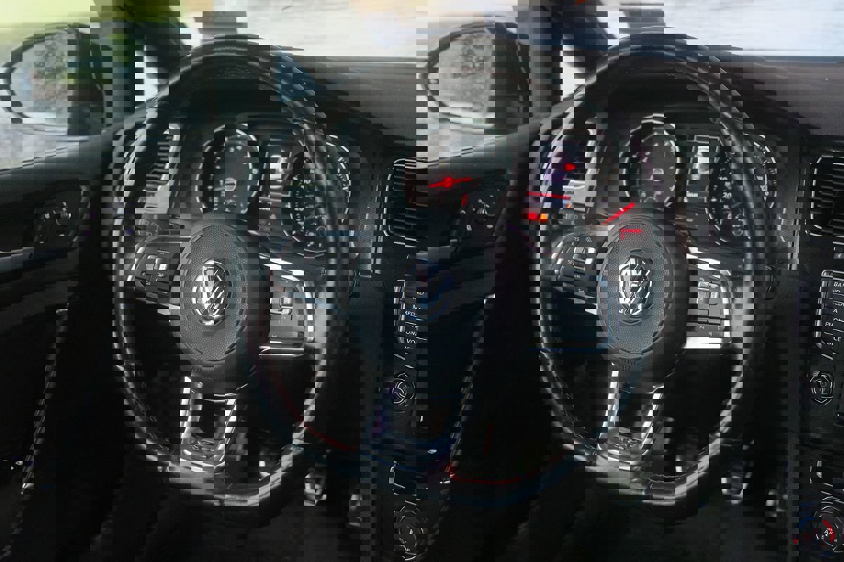 Used 2017 Volkswagen GTI Sport image 25