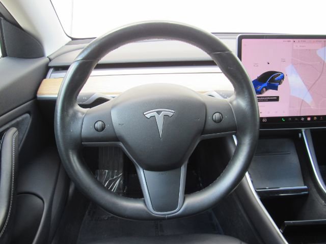 Used 2019 Tesla Model 3 Standard Range Plus image 32