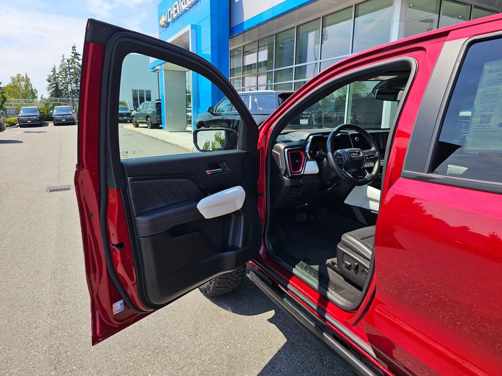 Used 2023 GMC Canyon AT4X w/ Edition 1 AWD/4WD image 19