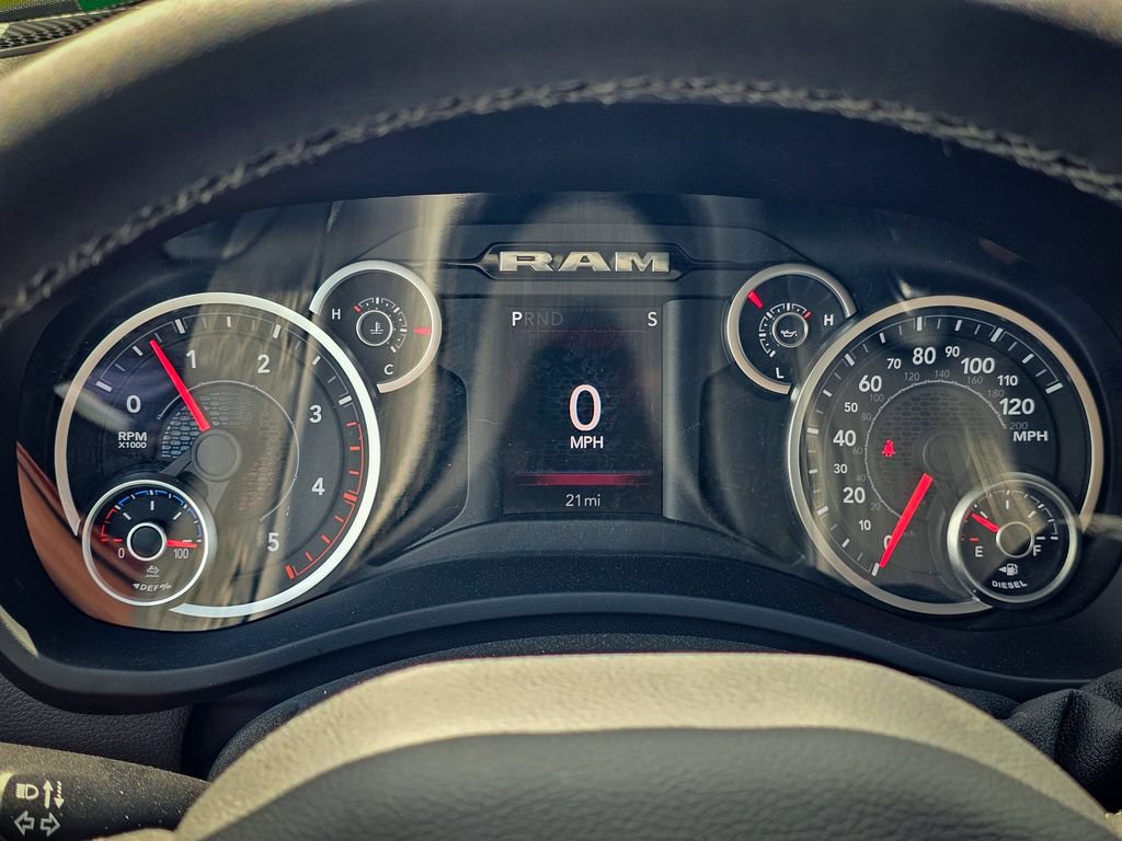 New 2026 RAM 3500 Big Horn AWD/4WD image 18