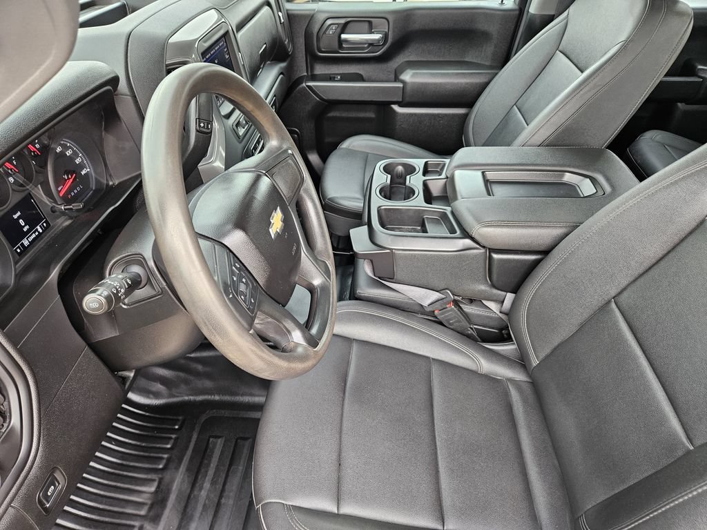 Used 2025 Chevrolet Silverado 3500 W/T AWD/4WD image 13