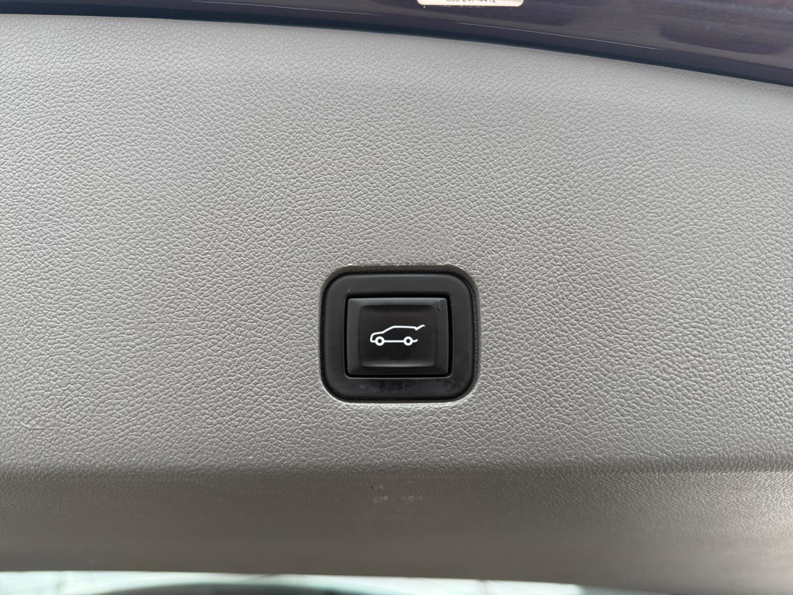 Used 2021 Cadillac XT6 Premium Luxury image 26