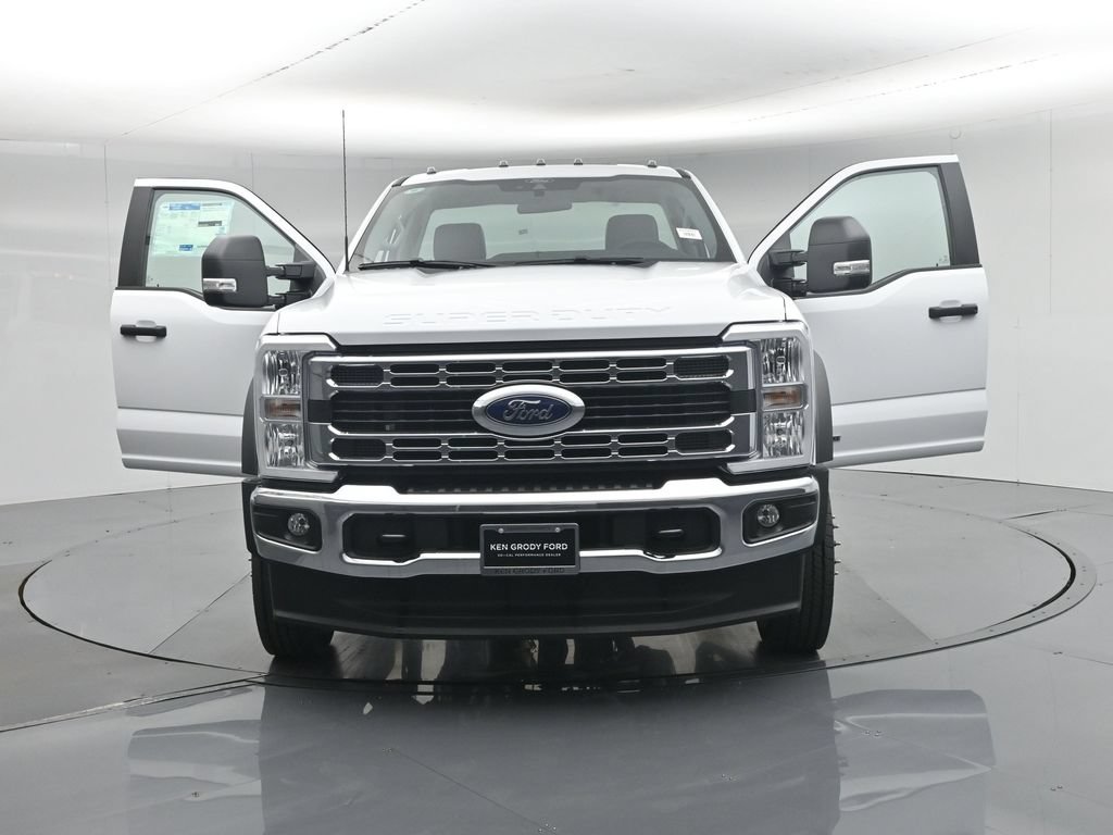 New 2026 Ford F450 XL w/ XL Chrome Package RWD image 26