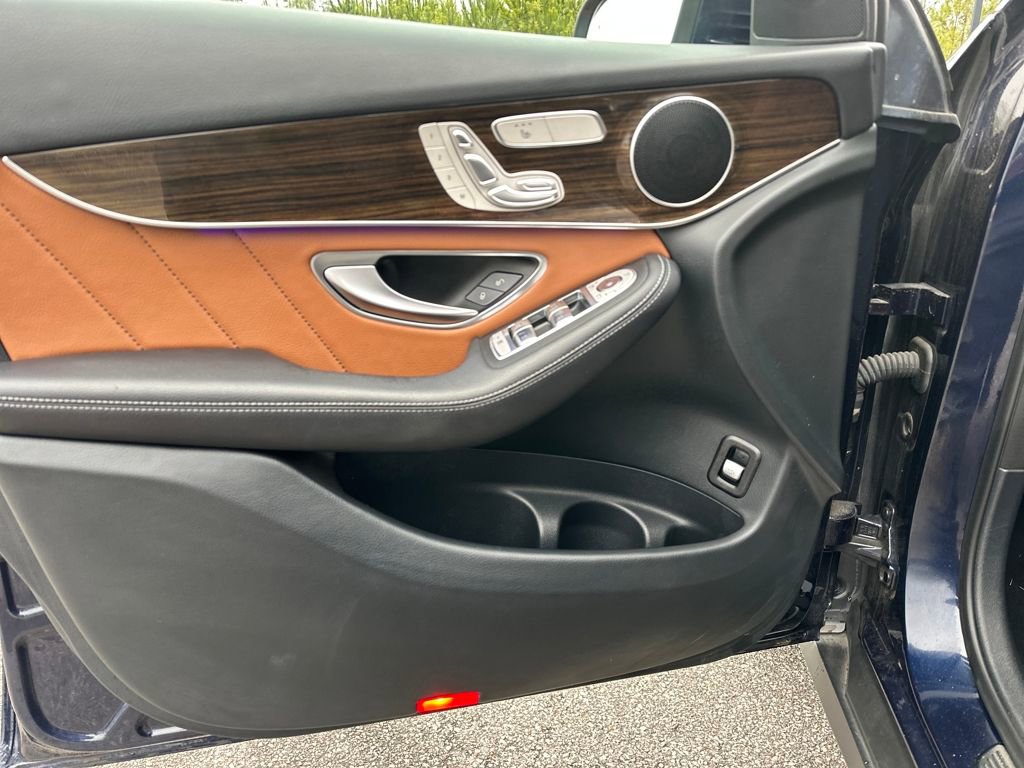 Certified 2022 Mercedes-Benz GLC 300 4MATIC image 28