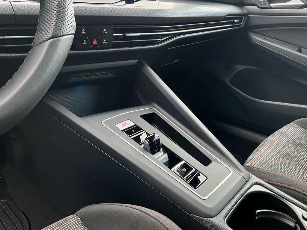 Used 2022 Volkswagen GTI S image 19