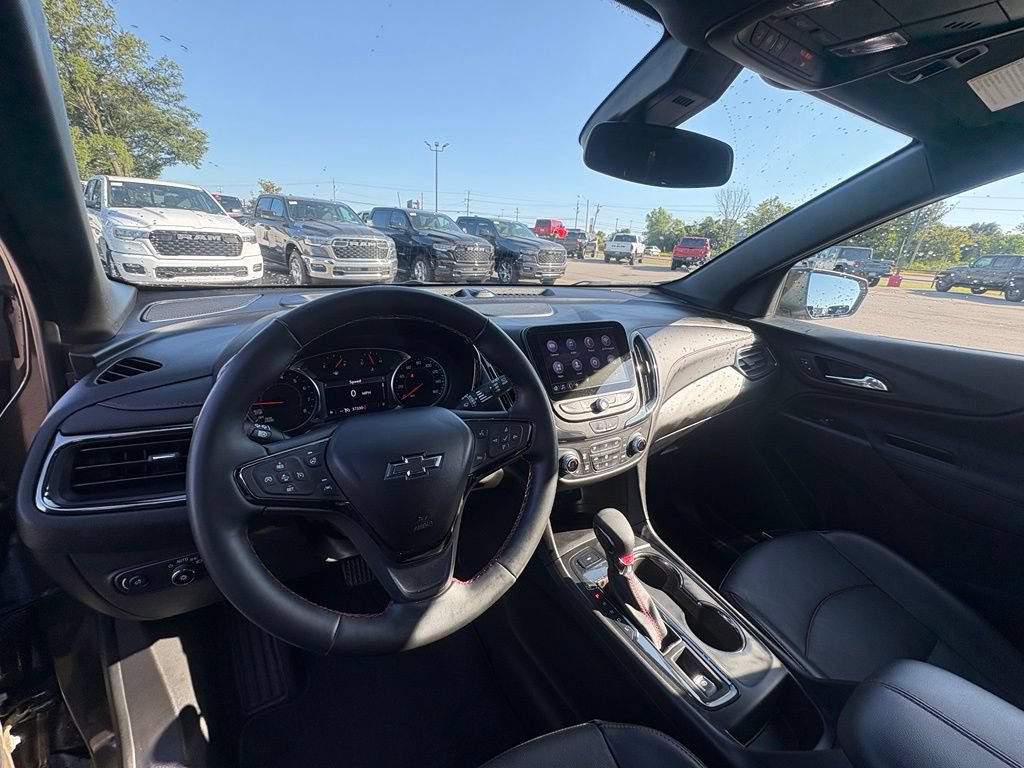 Used 2023 Chevrolet Equinox RS w/ RS Leather Package AWD/4WD image 14