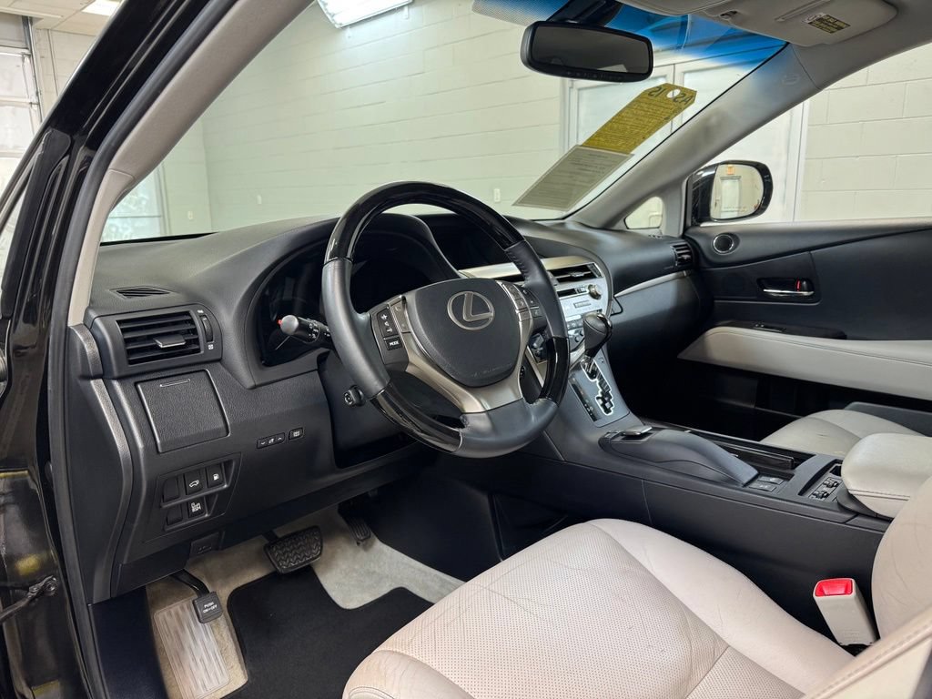 Used 2013 Lexus RX 450h AWD w/ Navigation Pkg image 16